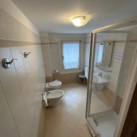 B&B Meuble Giustina Bed & Breakfast 2*