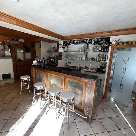 B&B Meuble Giustina Bed & Breakfast 2*