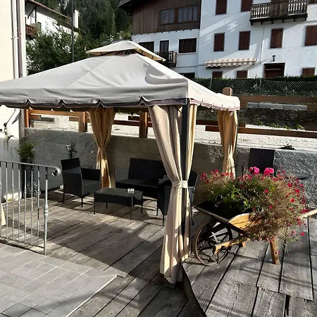 B&B Meuble Giustina Bed & Breakfast 2*