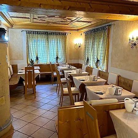 Bed and breakfast Meuble Giustina 2*
