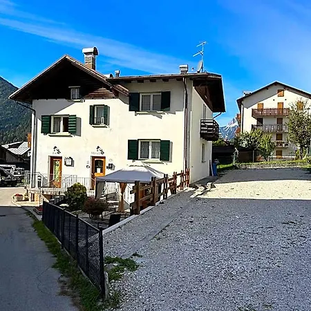 Meuble Giustina Frühstückspension